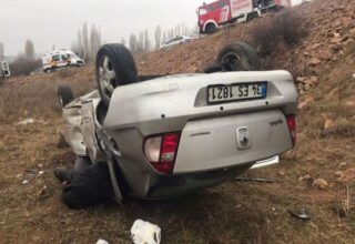 Sivas’ta cenaze yolunda feci kaza: 3 meyyit, 1 yaralı